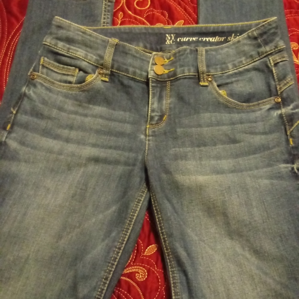Jeans - Picture 2 of 3